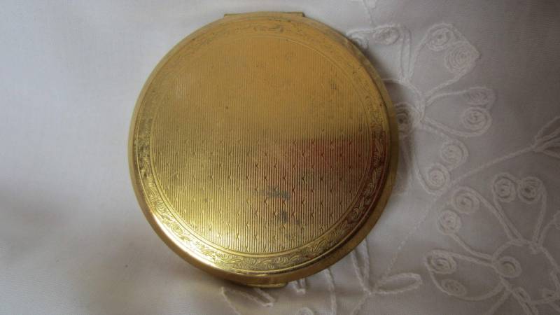 stratton Kompakte Vintage Mit Gold Design Bilden Bei Der Hand Gehalten Spiegel von Etsy - marcher88