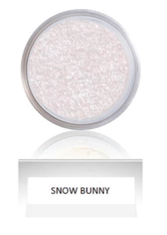 Glitzernder Weißer Lidschatten Von Mattify Cosmetics Langlebiges Augen-Make-Up Mit Integriertem Primer-Augenbrauen-Textmarker Für Innere Augenwinkel Glitzernder Weißer Lidschatten Von Mattify Cosmetics Langlebiges Augen-Make-Up Mit Integriertem Primer-Augenbrauen-Textmarker Für Innere Augenwinkel von Etsy - mattifycosmetics