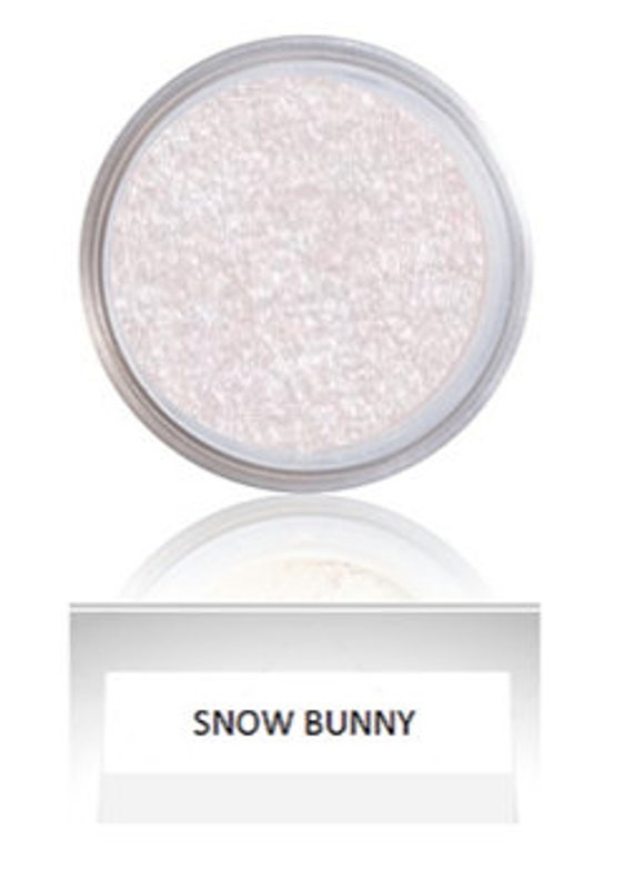 Glitzernder Weißer Lidschatten Von Mattify Cosmetics Langlebiges Augen-Make-Up Mit Integriertem Primer-Augenbrauen-Textmarker Für Innere Augenwinkel Glitzernder Weißer Lidschatten Von Mattify Cosmetics Langlebiges Augen-Make-Up Mit Integriertem Primer-Augenbrauen-Textmarker Für Innere Augenwinkel von Etsy - mattifycosmetics