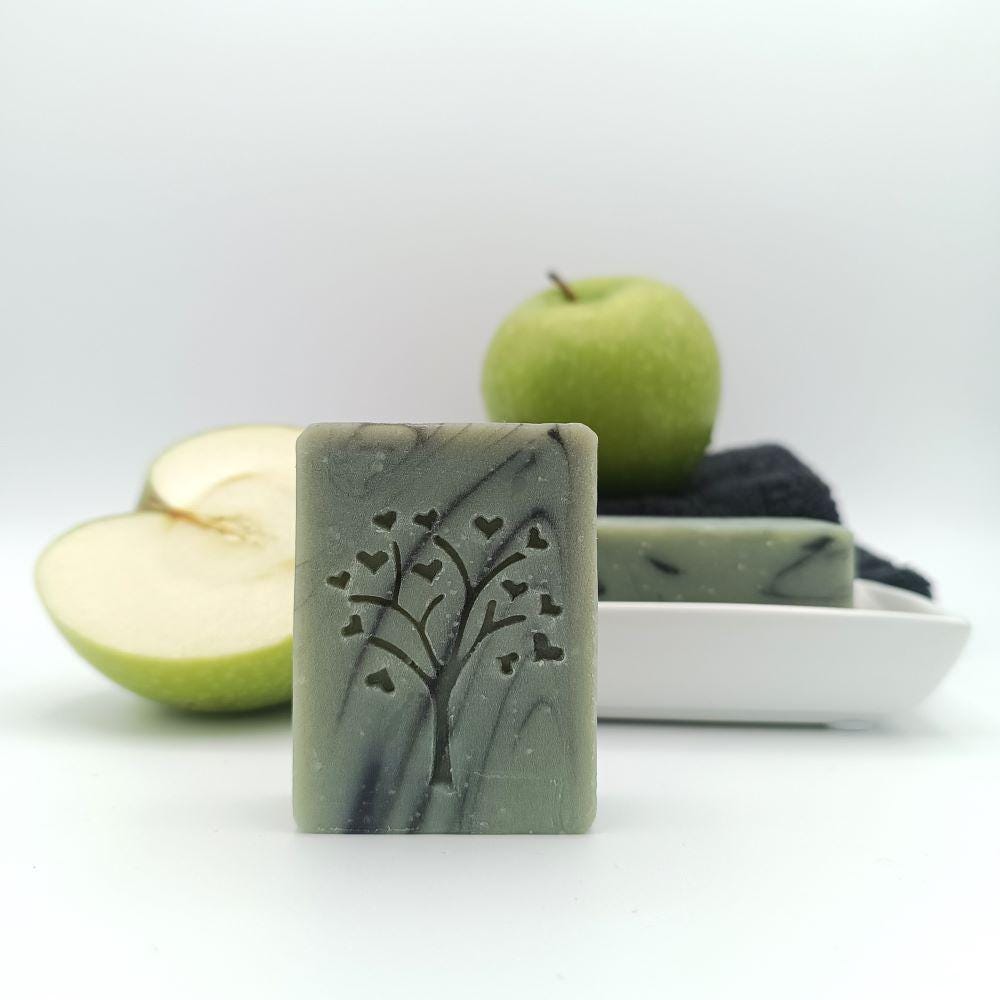 Naturseife Mit Grüner Apfel-Duft - Apfelgarten, Handgemachte Seife, Mandelmilch & Honig, Cremig - Milder Schaum, Ganzkörperseife Naturseife Mit Grüner Apfel-Duft - Apfelgarten, Handgemachte Seife, Mandelmilch & Honig, Cremig - Milder Schaum, Ganzkörperseife von Etsy - meinSEIFENSTUECK