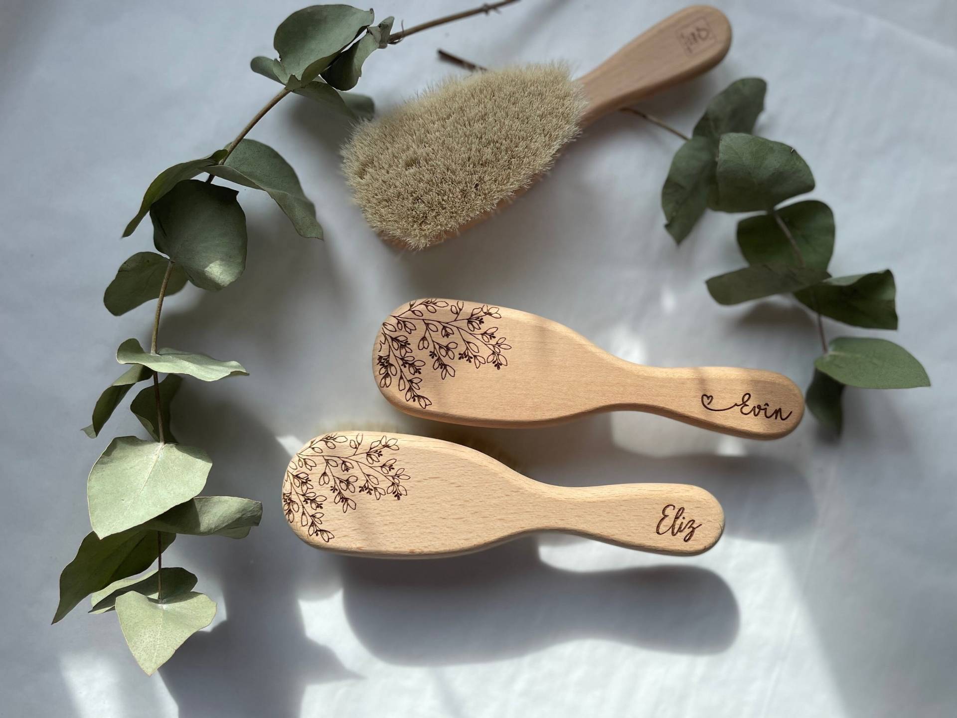 Baby Haarbüste Personalisierte Babybürste Mit Gravur Geschenk Namensgravur Zur Geburt, Babyparty Oder Taufe Baby Haarbüste Personalisierte Babybürste Mit Gravur Geschenk Namensgravur Zur Geburt, Babyparty Oder Taufe von Etsy - mindfulnordic