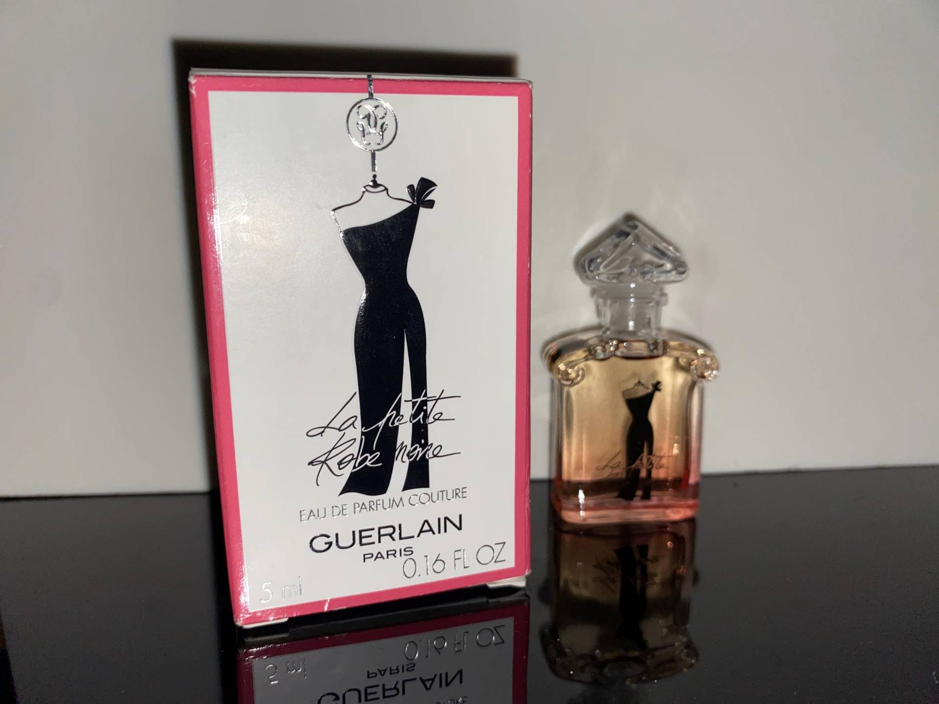 Guerlain - La Petite Robe Noire Eau De Parfum Couture 5 Ml von Etsy - miniperfumes
