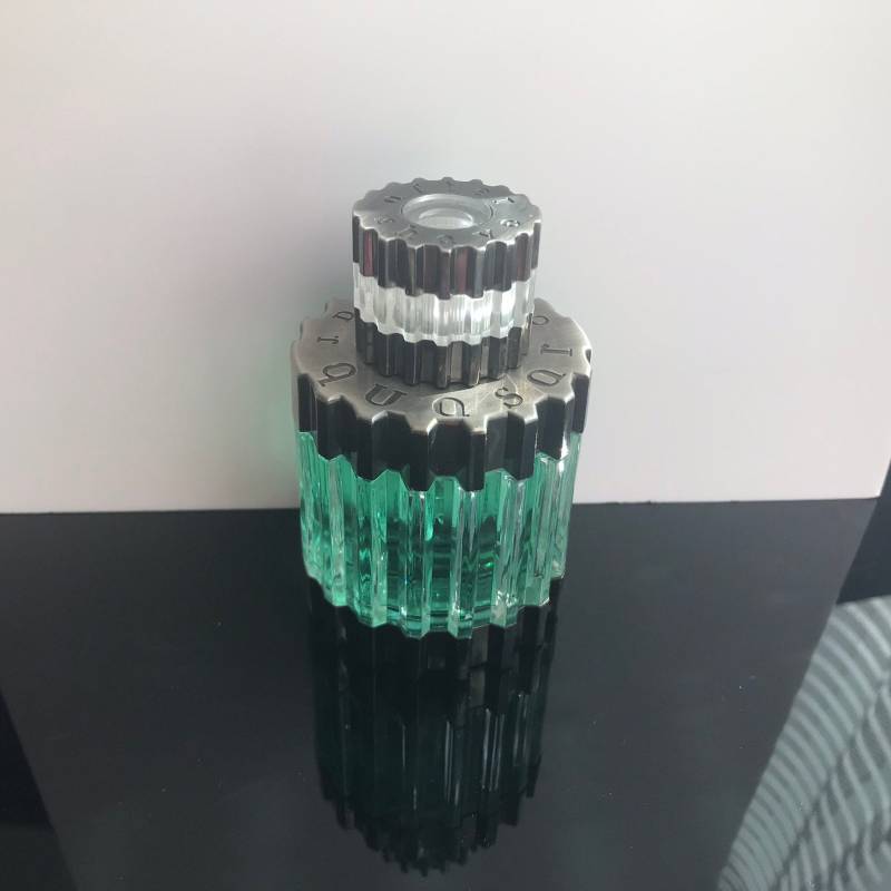 Sammlerparfum Quasar - Vintage Flasche After Shave 75 Ml Vintage Rar Voll, Unbenutzt, Sehr Gut Als Weihnachtsgeschenk Für Ihn Geeignet von Etsy - miniperfumes