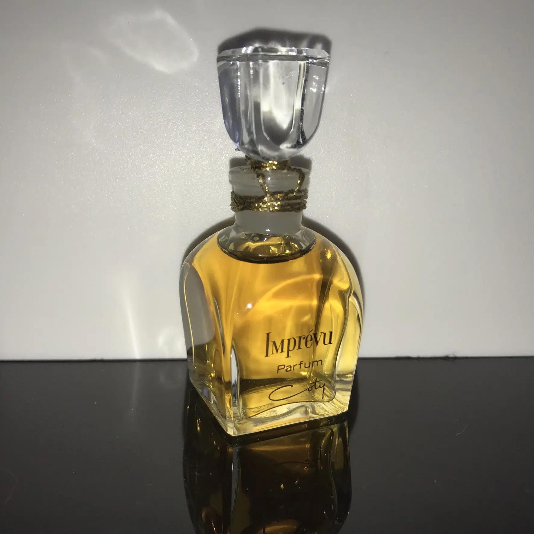 Imprévu - Pures Parfüm 7, 5 Ml Vintage Jahr 1965 Ein Must Have Für Sammler Extrait Voll, Nie Geöffnet Original Imprévu - Pures Parfüm 7, 5 Ml Vintage Jahr 1965 Ein Must Have Für Sammler Extrait Voll, Nie Geöffnet Original von Etsy - miniperfumes
