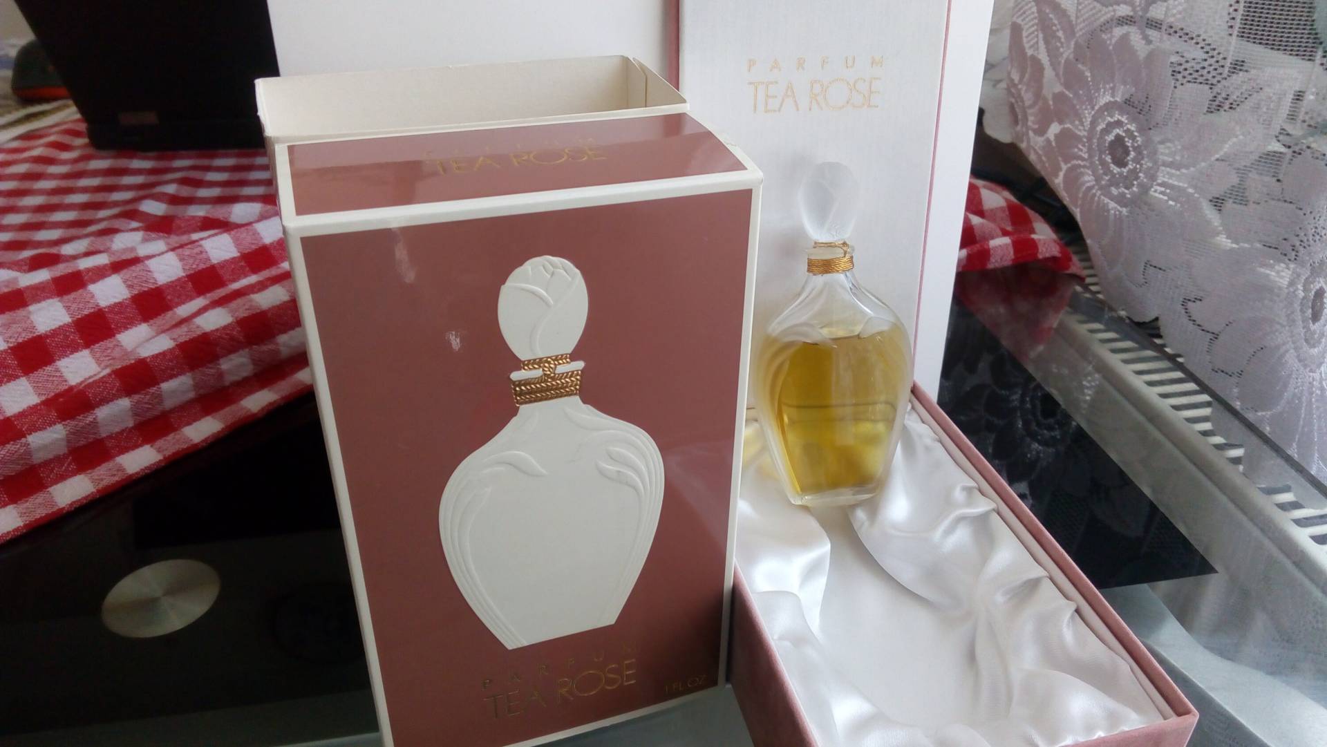 Tea Rose - Parfüm Pur The Perfumers Workshop 30 Ml Vintage Rare Must Have, Sehr Gut Als Muttertagsgeschenk Geeignet Ungeöffnet Tea Rose - Parfüm Pur The Perfumers Workshop 30 Ml Vintage Rare Must Have, Sehr Gut Als Muttertagsgeschenk Geeignet Ungeöffnet von Etsy - miniperfumes