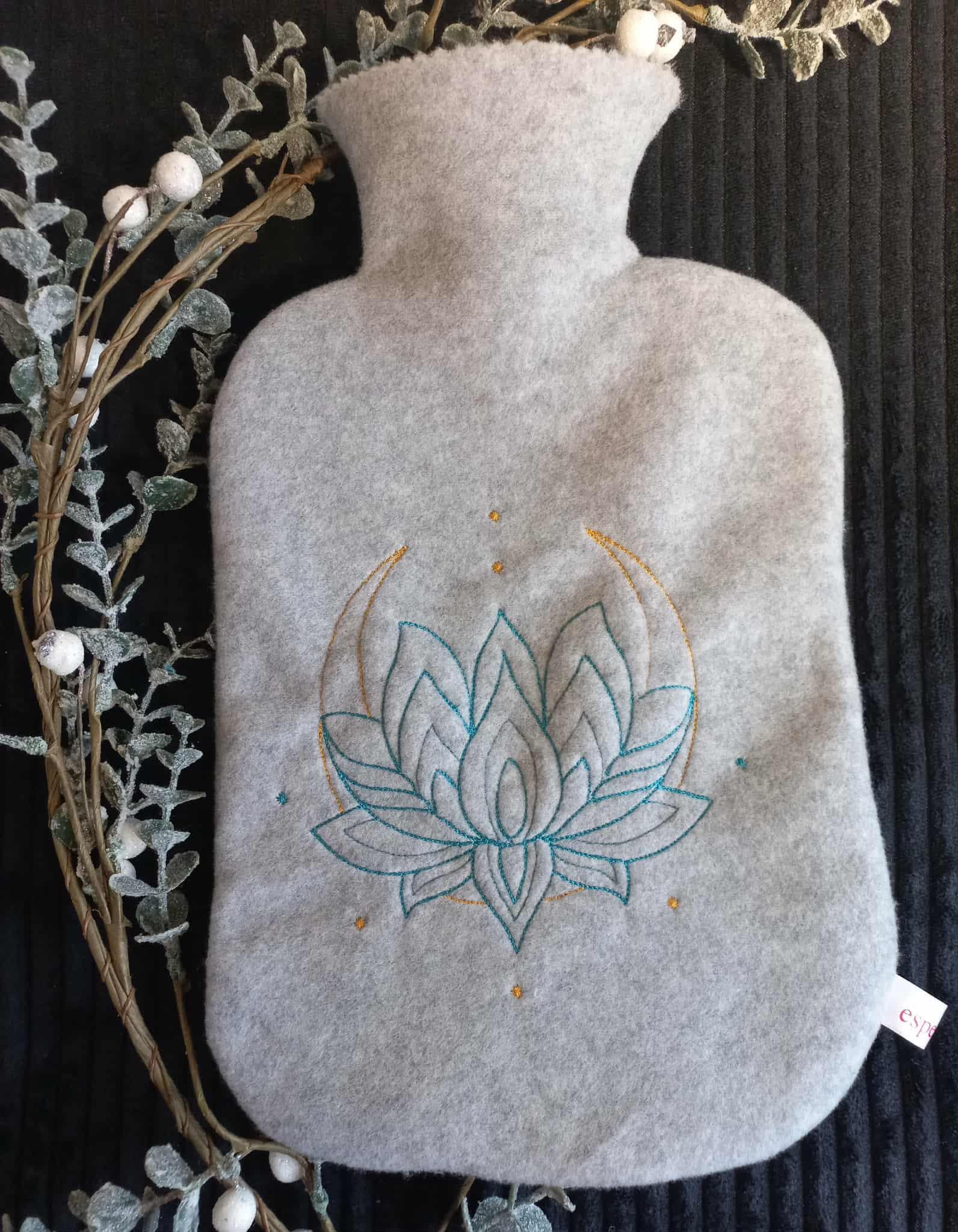 Wärmflasche, Inkl. Wärmflasche 2 L, Motiv Siehe Foto, Weihnachten, Geschenk, Bauchweh, Kinder von Etsy - misssewingsnail