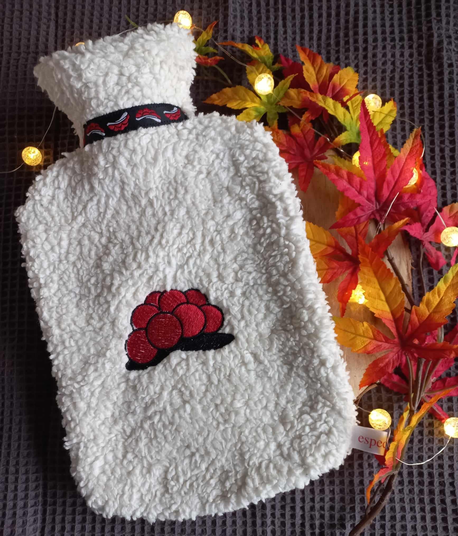 Wärmflasche Bollenhut Wärmflasche Bollenhut von Etsy - misssewingsnail