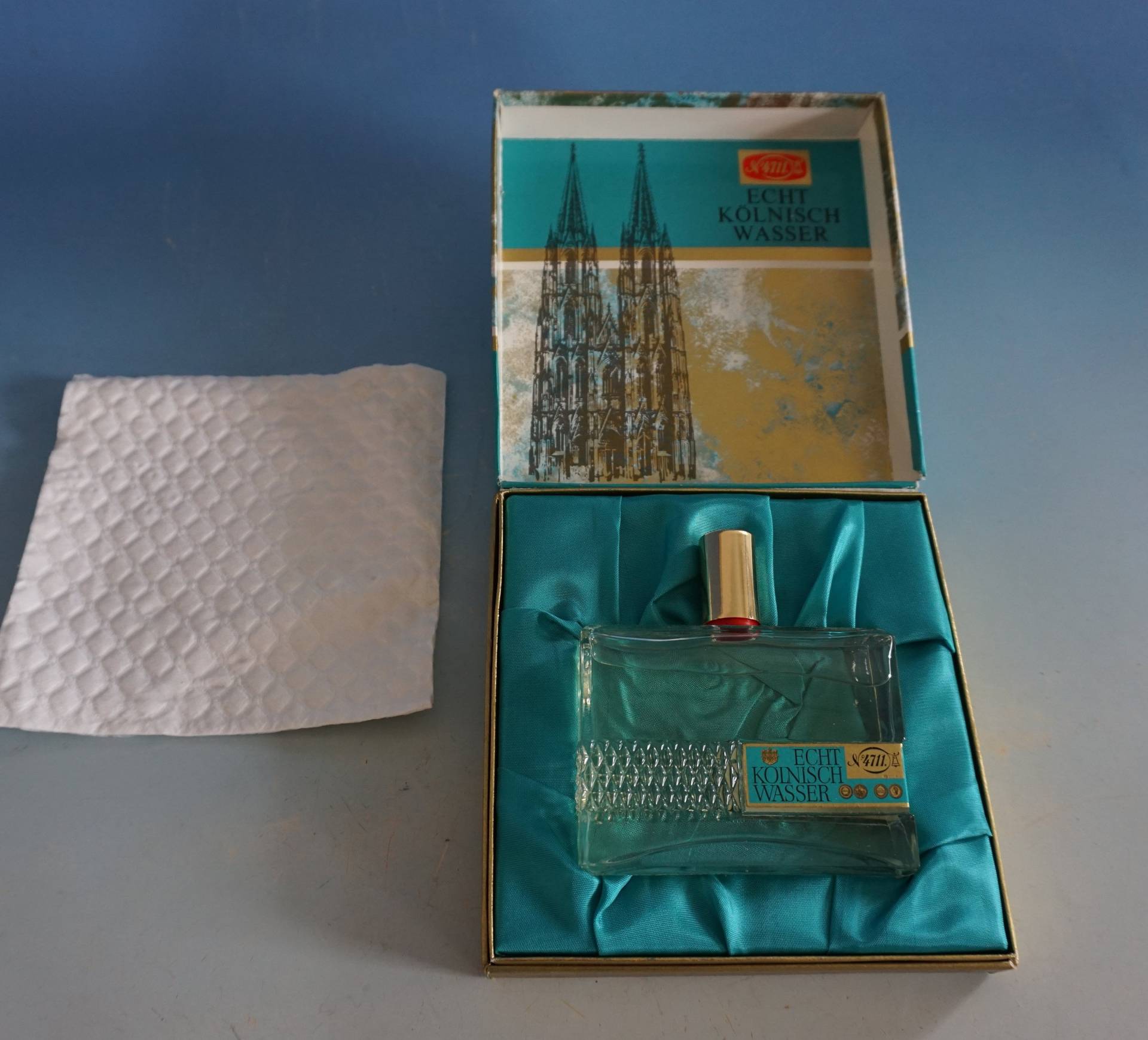 Vintage 4711 Echt Kölnisch Wasser Eau De Cologne 100 Ml Geschenkbox 70Er/80Er Selten | F024-1723 Vintage 4711 Echt Kölnisch Wasser Eau De Cologne 100 Ml Geschenkbox 70Er/80Er Selten | F024-1723 von Etsy - myDecoWorld24