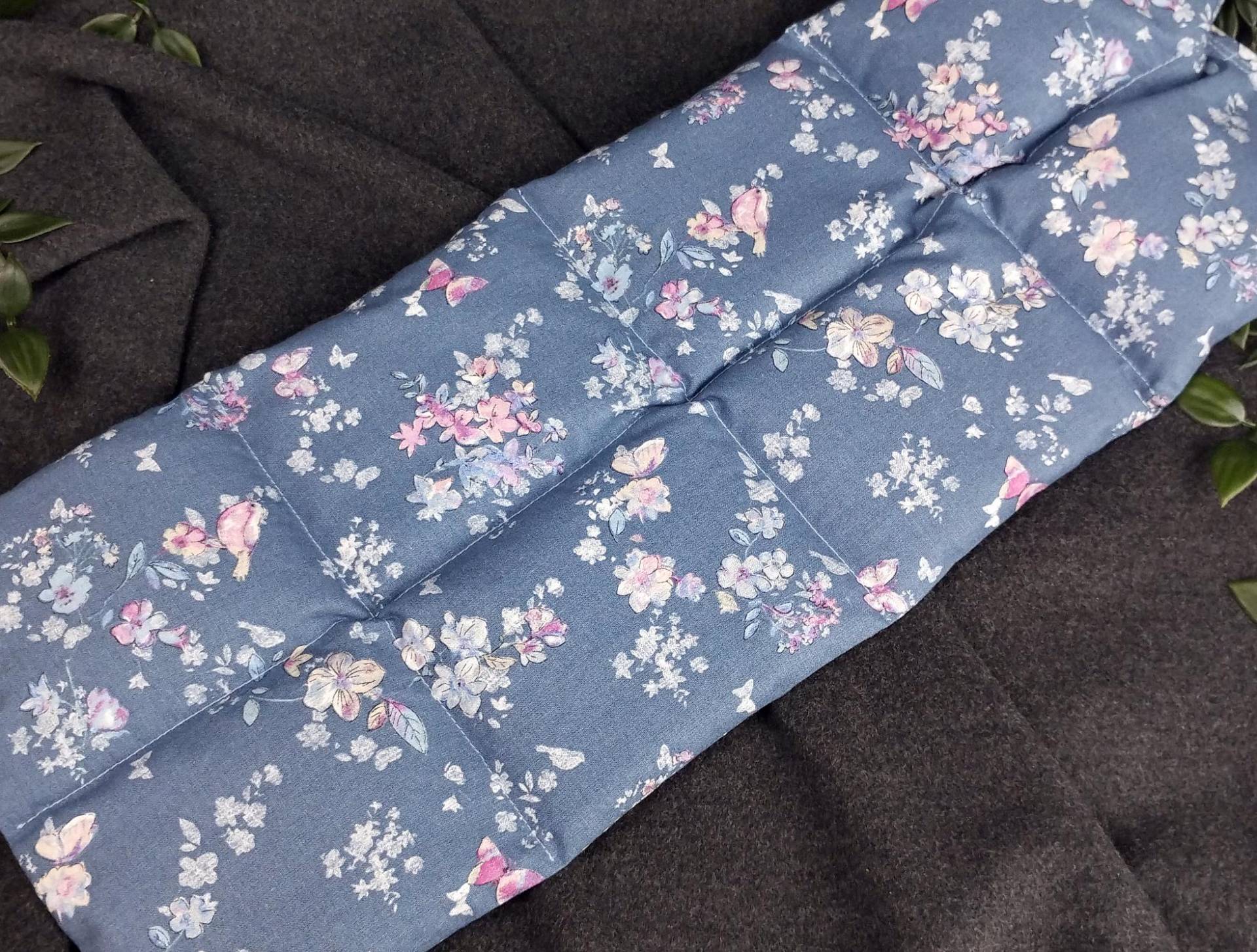 Dinkel- Wärmekissen in Unterschiedlichen Größen Und Wahlweise Einem Bezug - Blaue Wiese Dinkel- Wärmekissen in Unterschiedlichen Größen Und Wahlweise Einem Bezug - Blaue Wiese von Etsy - nadelundholz