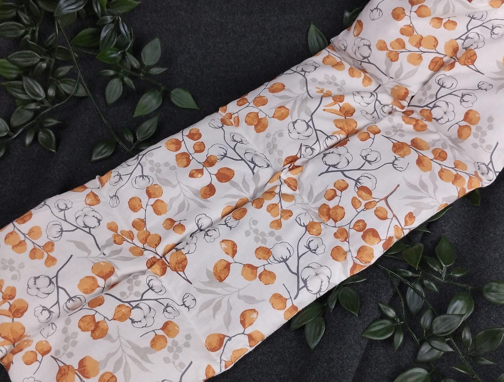 Dinkel- Wärmekissen in Unterschiedlichen Größen Und Wahlweise Einem Bezug - Eucalyptus-/Baumwollmotiv Weiß/Orange Dinkel- Wärmekissen in Unterschiedlichen Größen Und Wahlweise Einem Bezug - Eucalyptus-/Baumwollmotiv Weiß/Orange von Etsy - nadelundholz