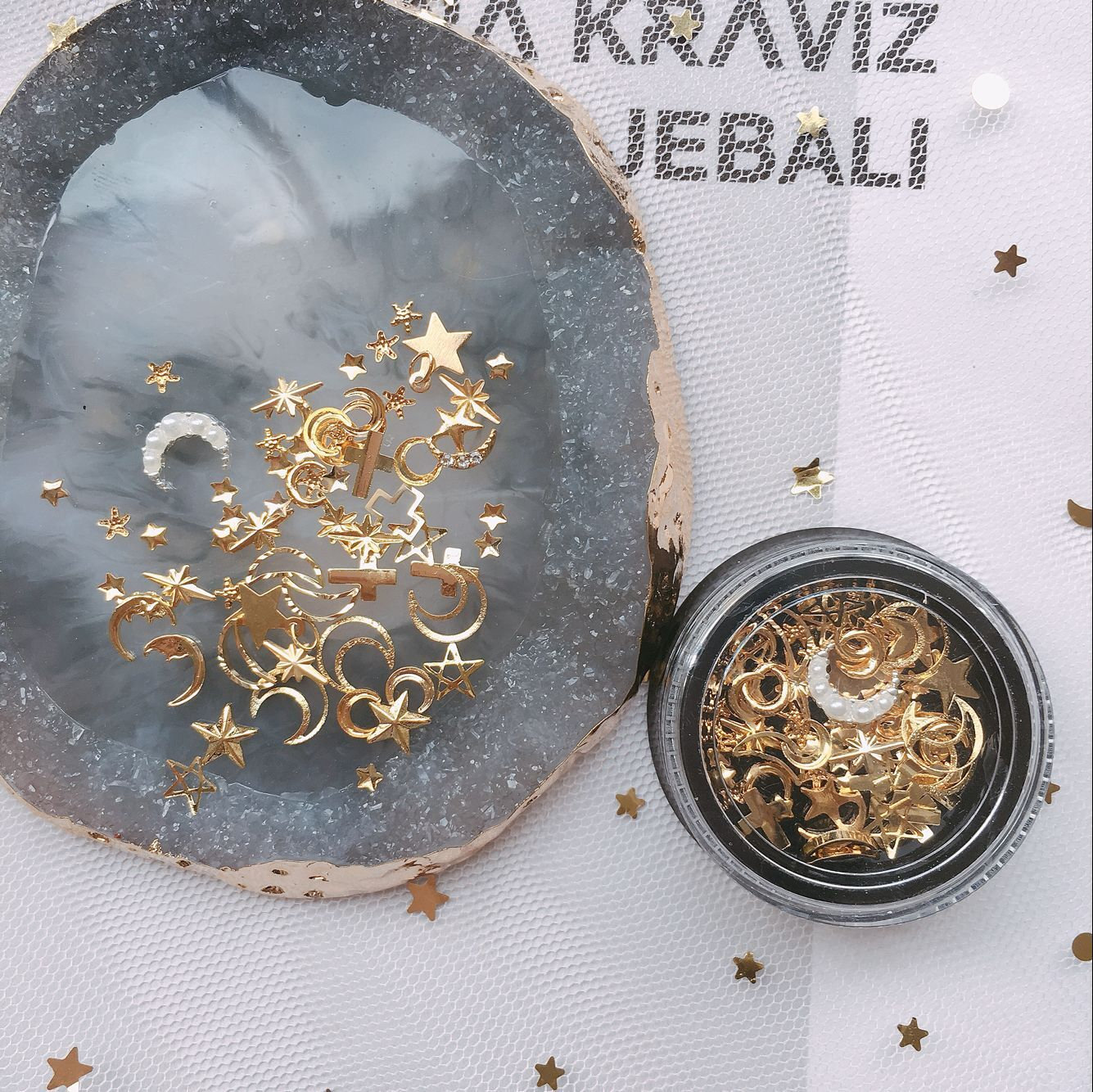 1Jar Niedlichen Mond Und Stern Gemischt Metall Stud in Schwarz Jar 3D Deco von Etsy - nailartfairy
