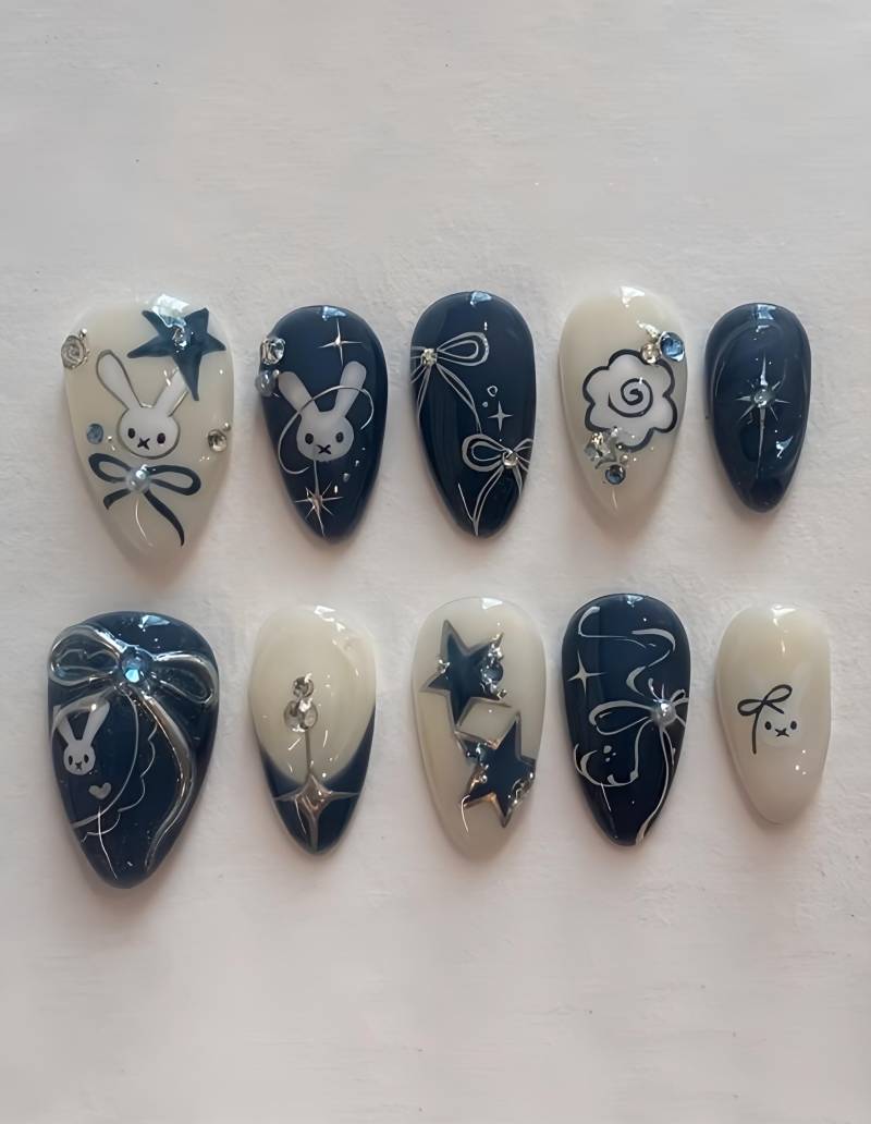 Blue Bunny - 3D Selbstgemachte Pressnägel von Etsy - nailauraDE