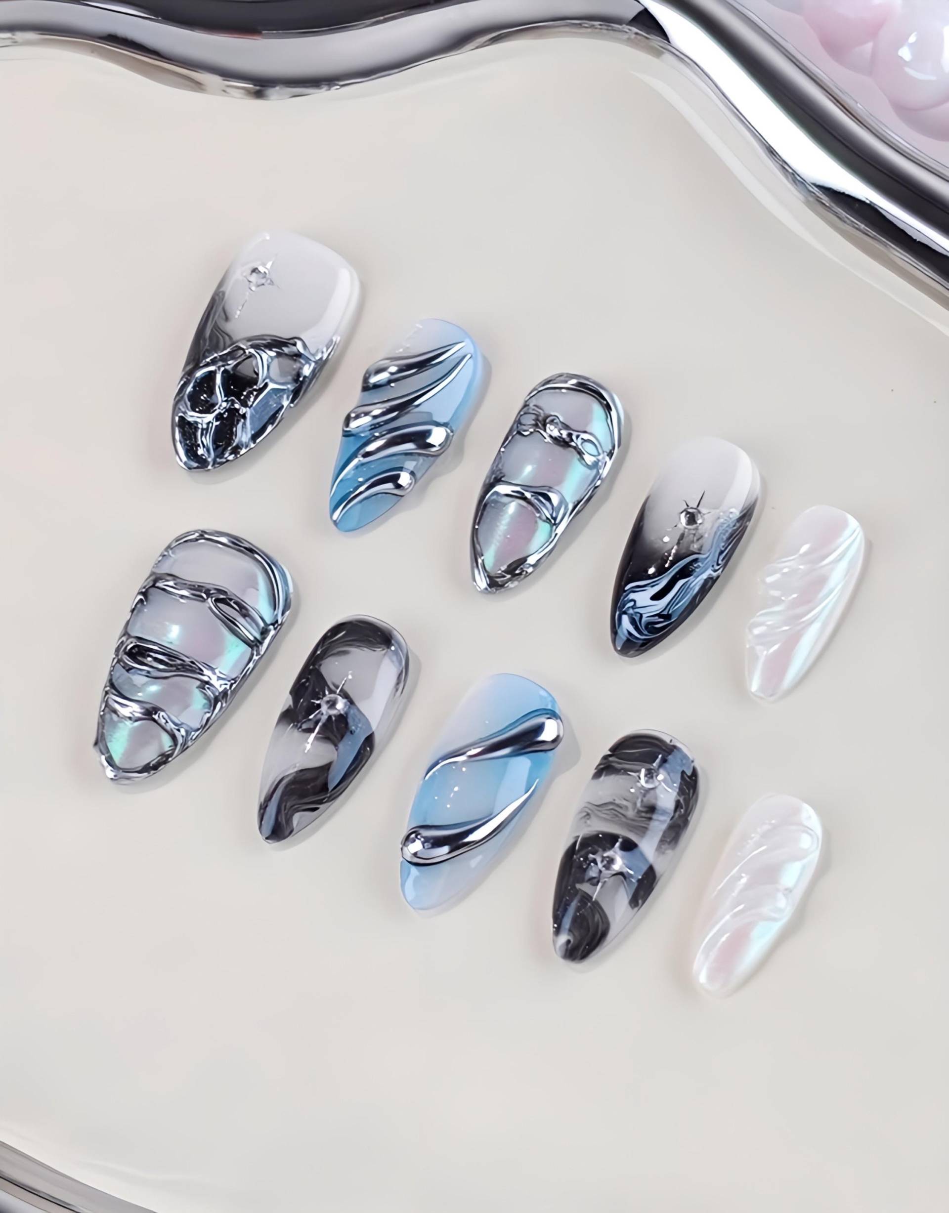 Blue Steel - 3D Selbstgemachte Pressnägel Blue Steel - 3D Selbstgemachte Pressnägel von Etsy - nailauraDE