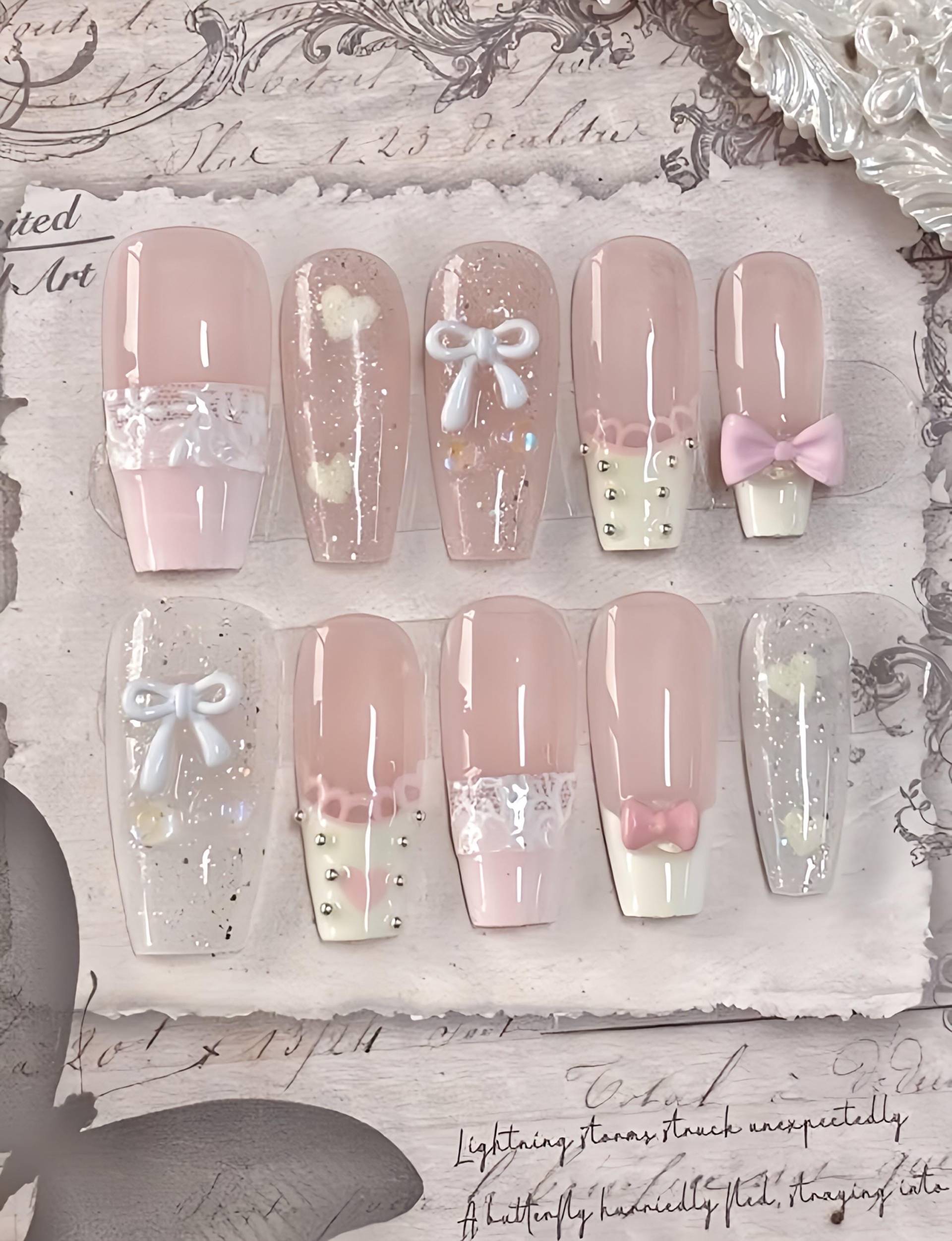 Cross My Heart - Selbstgemachte 3D Nägel von Etsy - nailauraDE