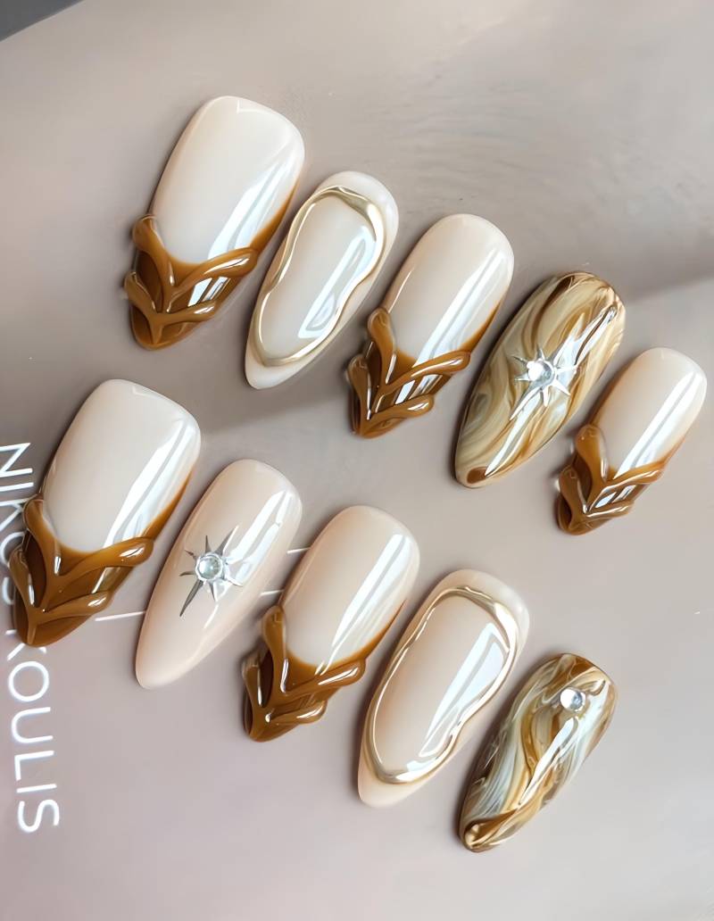 Golden Blossom - 3D Selbstgemachte Nägel Zum Aufpressen von Etsy - nailauraDE