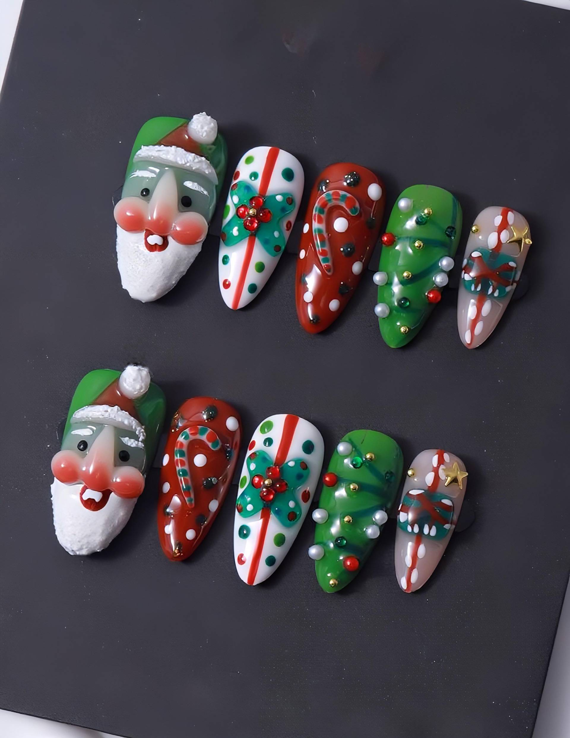 Jolly Santa Wonderland - 3D Handgemachte Wiederverwendbare Pressnägel Jolly Santa Wonderland - 3D Handgemachte Wiederverwendbare Pressnägel von Etsy - nailauraDE