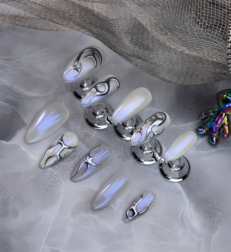 Liquid Metallic - 3D Selbstgemachte Pressnägel von Etsy - nailauraDE