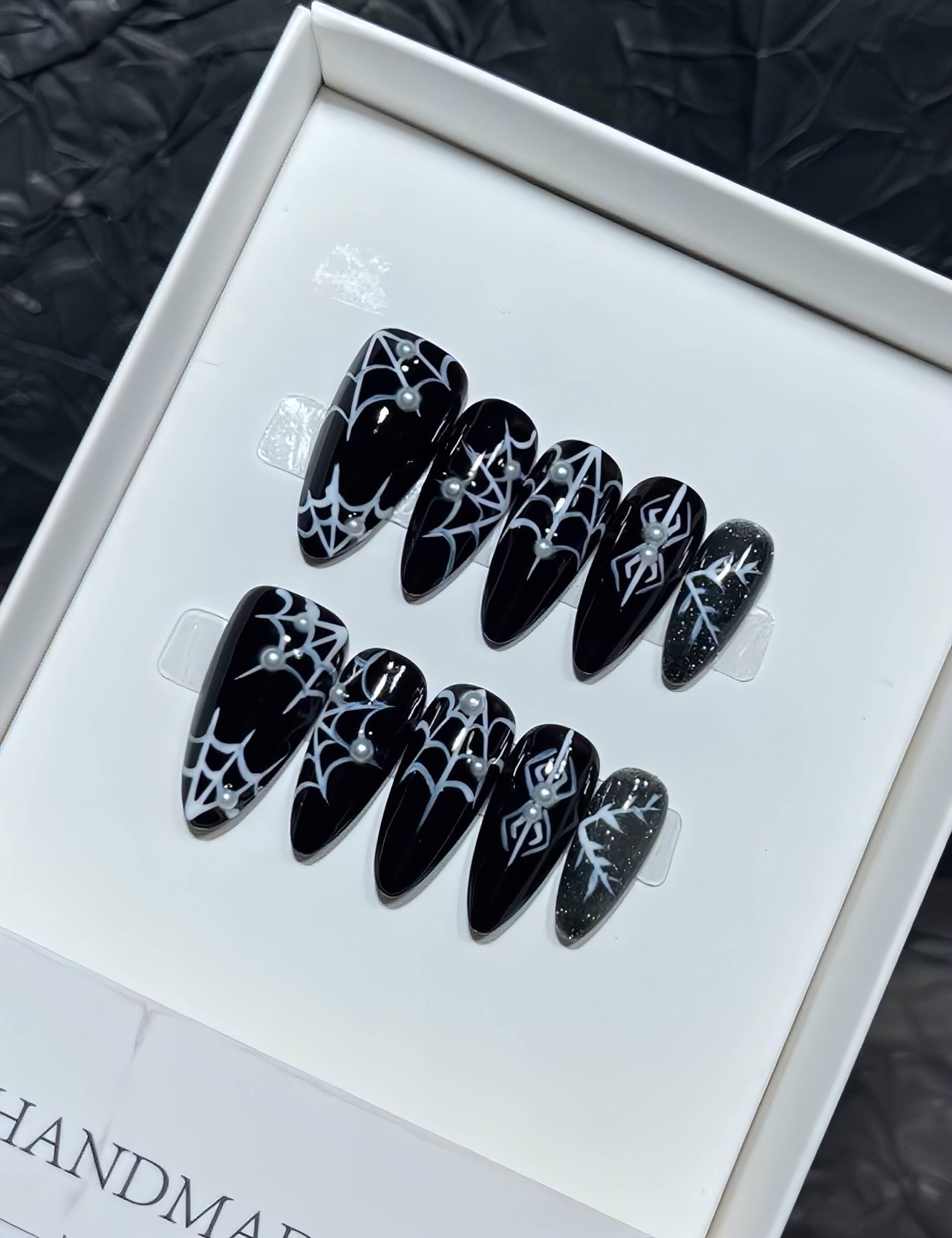 Widow's Web - 3D Handgemachte Wiederverwendbare Pressnägel von Etsy - nailauraDE
