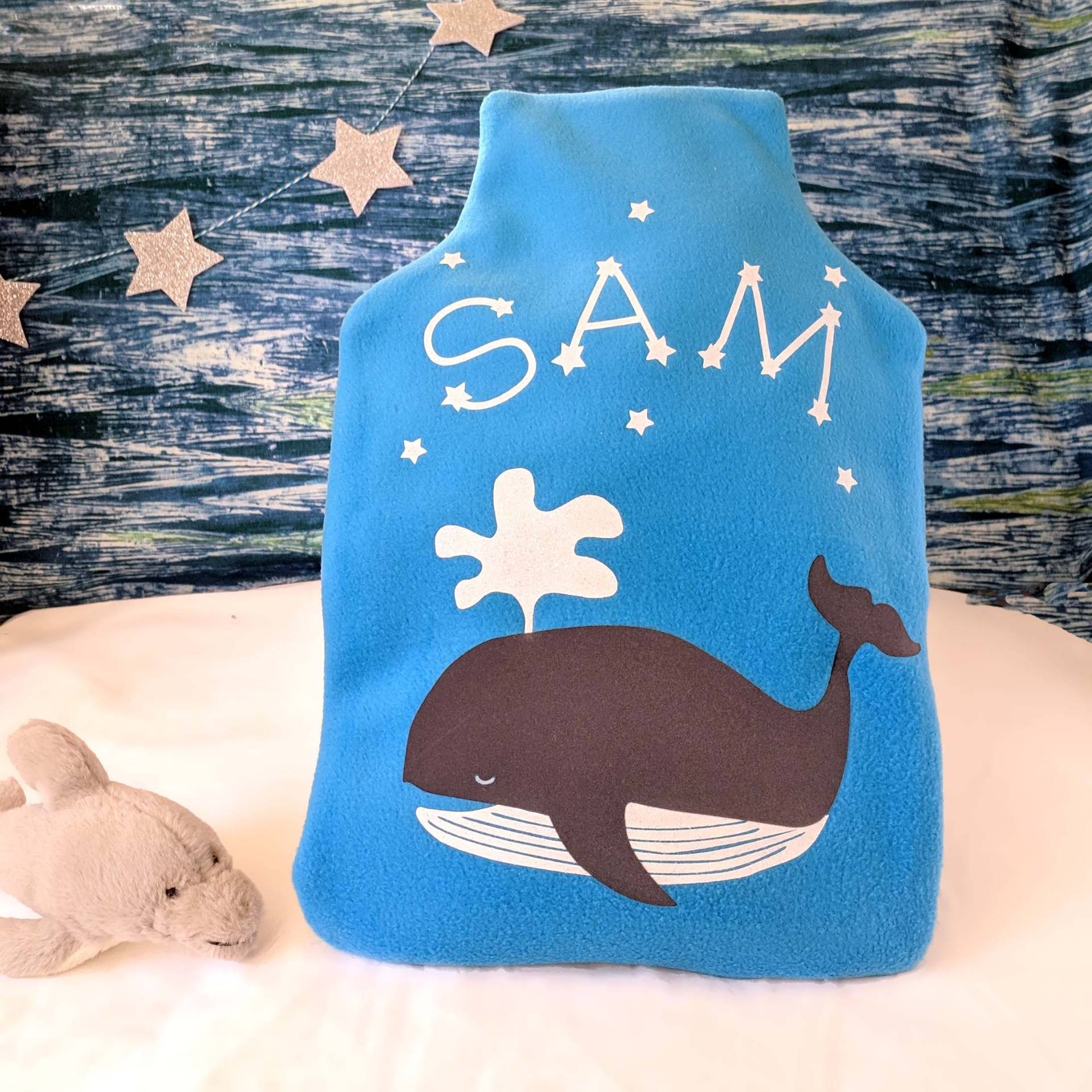 Personalisierter Wal Wärmflaschenbezug Meerestiere Kinderzimmerdeko von Etsy - nickynackynoodesigns