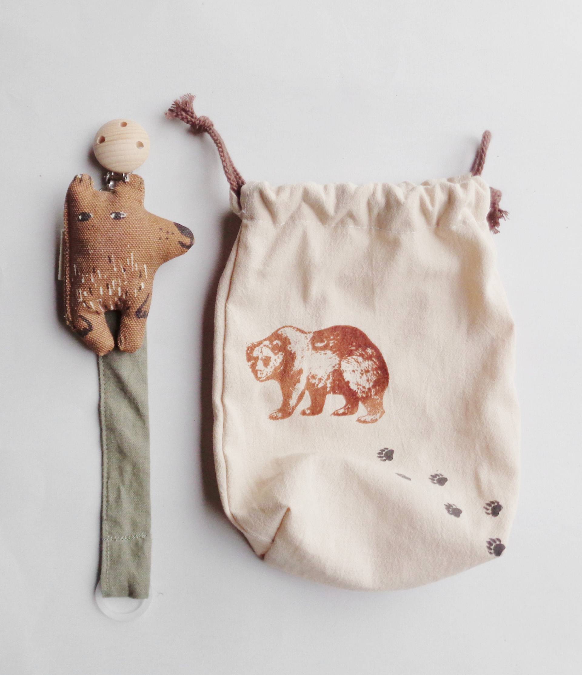 Schnullerkette Braun Gestopfter Bär Langlebig Baby Geschenk Handgemacht Aus Dänemark Schnullerkette Braun Gestopfter Bär Langlebig Baby Geschenk Handgemacht Aus Dänemark von Etsy - normadot