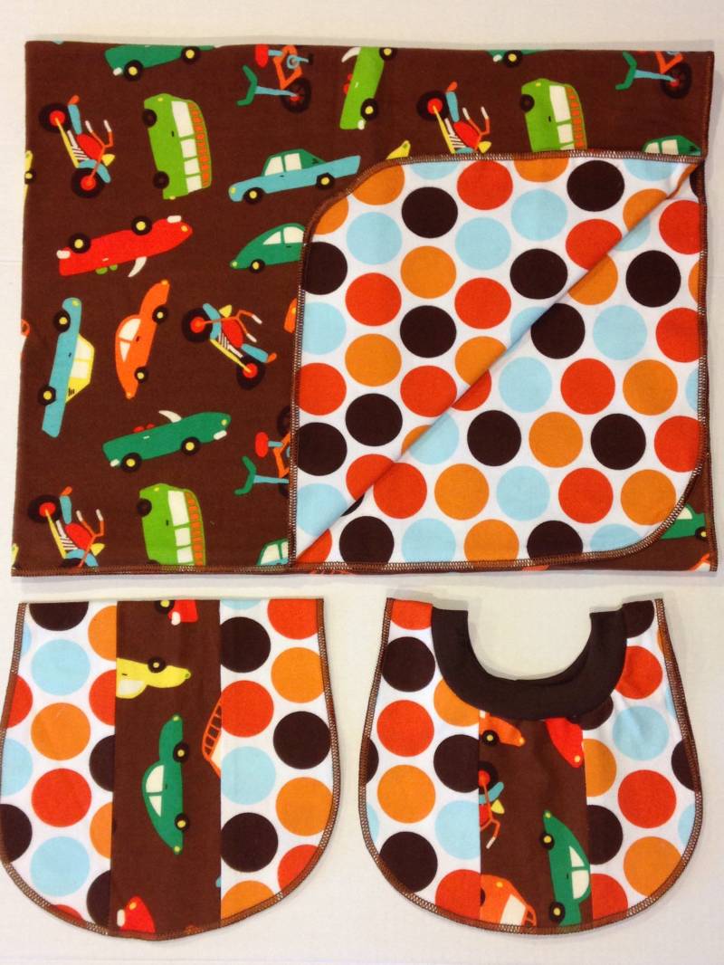 Empfang Baby Decke Autos Lkw, Polka Dot, Doppellagig Flanell, Lätzchen, Spucktuch, Dusche Geschenk, Einlagig 40 "x 40" von Etsy - ohSEWcuddly