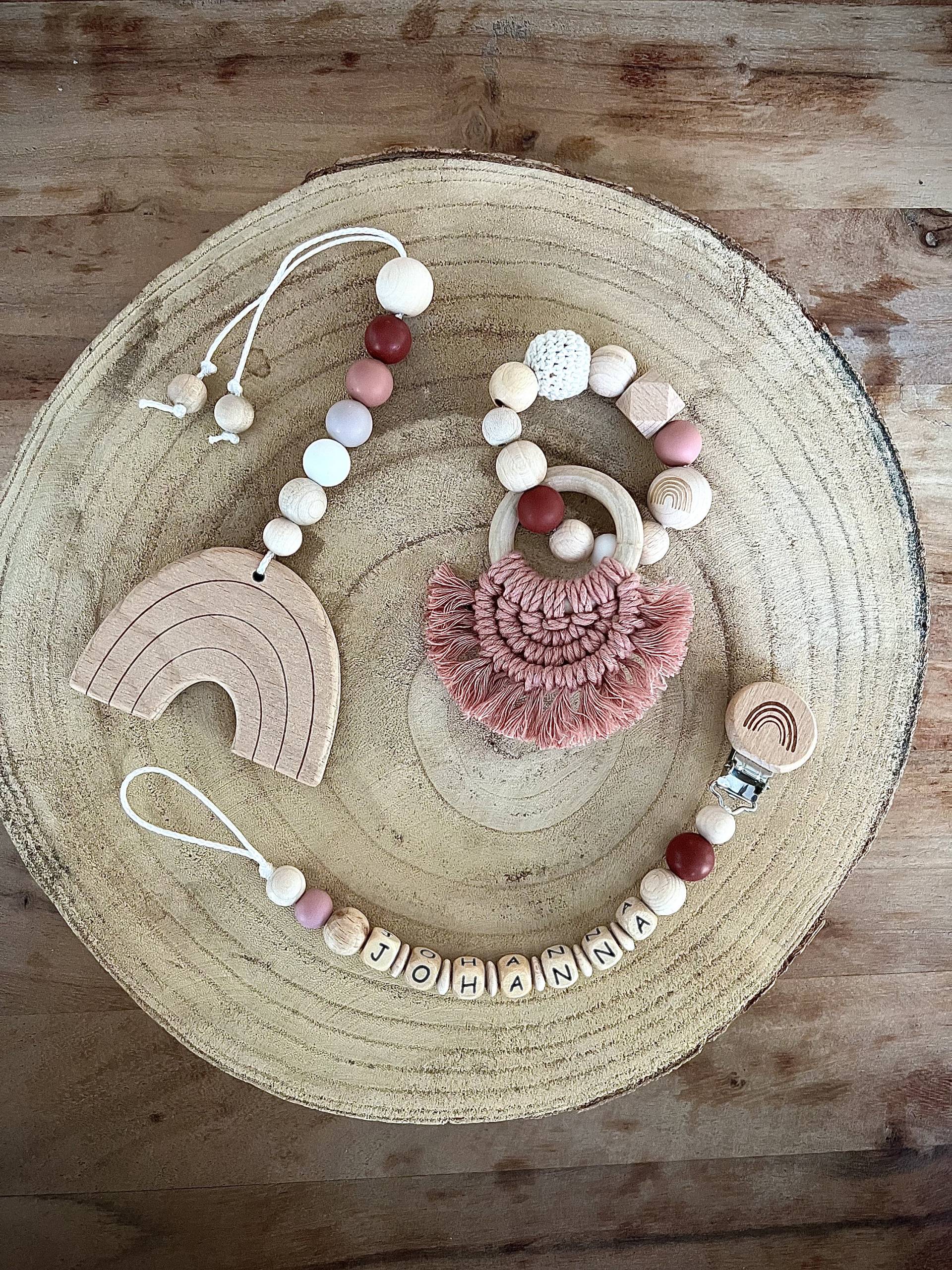 Schnullerkette Greifling Maxicosi Set Regenbogen Holz - Personalisiert Makramee Geschenk Geburt Schnullerkette Greifling Maxicosi Set Regenbogen Holz - Personalisiert Makramee Geschenk Geburt von Etsy - ohmili