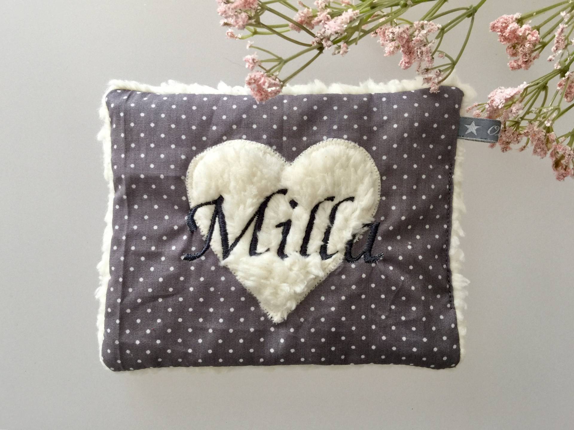Körnerkissen Dinkelkissen Mit Name, Wärmekissen Namen, in Vielen Farben Körnerkissen Dinkelkissen Mit Name, Wärmekissen Namen, in Vielen Farben von Etsy - olchenOHL