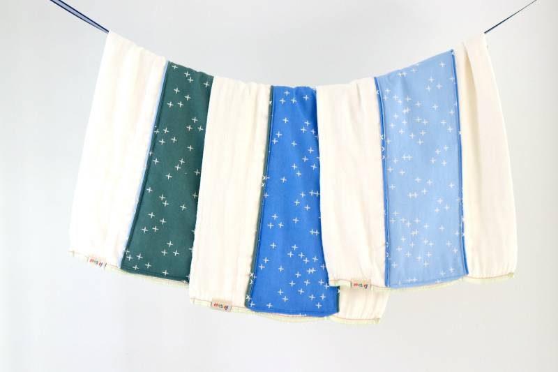3Er-Set Bio-Spucktücher. Blauer Und Grauer Wink. Bio-Baby-Spucktücher, Geschenk Für Neugeborene, Zur Babyparty, Spucktuch, Baby-Essentials von Etsy - owesley