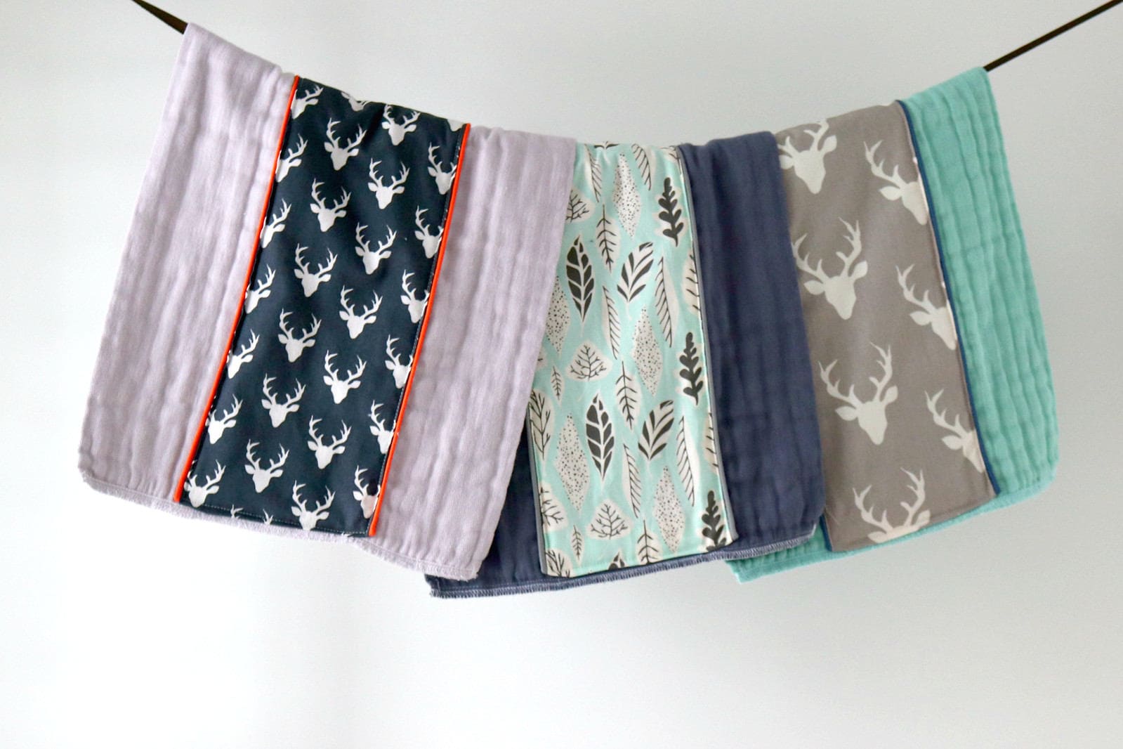 Baby Spucktuch 3Er Set, Navy Grau Buck Und Blätter, Handgefärbte Spucktücher, Geschenk, Essentials, Newborn von Etsy - owesley
