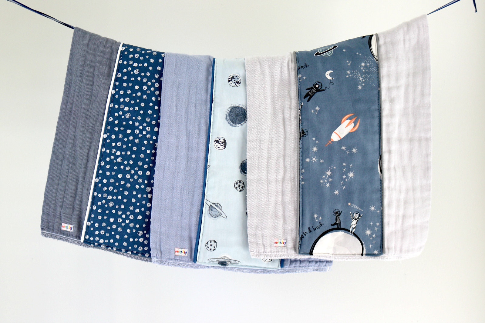 Baby Spucktuch 3Er Set, Space Friends, Handgefärbte Spucktücher, Geschenk, Essentials, Newborn von Etsy - owesley