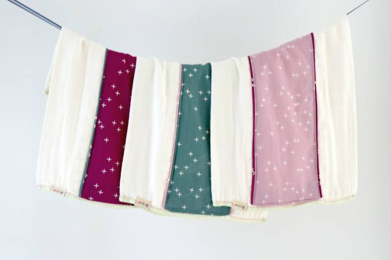 Bio Spucktuch 3Er Set. Lila Und Grau Wink. Baby Spucktücher, Spucktücher Neugeborenen Geschenk, Party Spucktuch, Essentials von Etsy - owesley