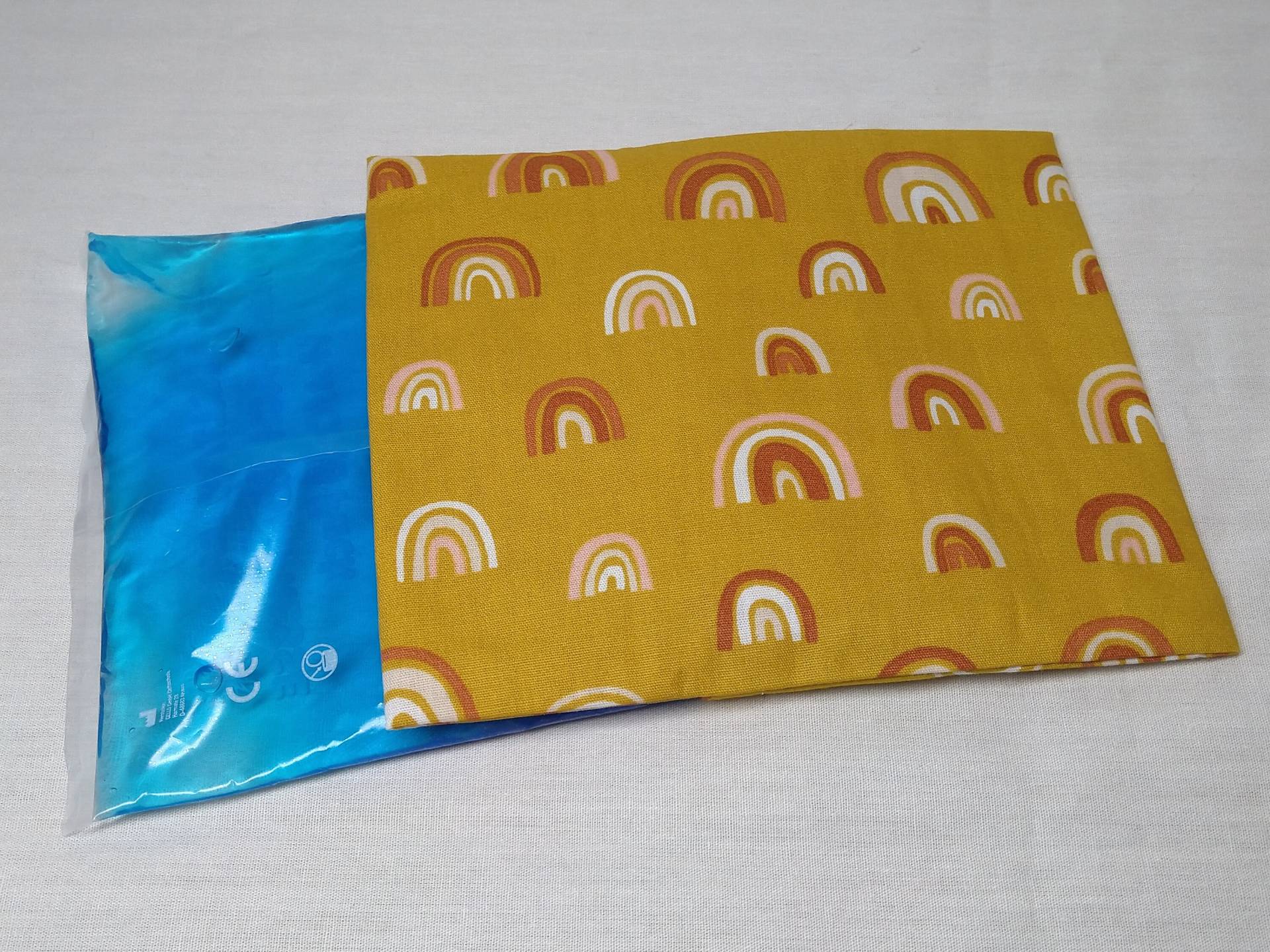 Beulentröster Kalt-/Warmkompresse Kühlakku Mit Stoffhülle Beulentröster Kalt-/Warmkompresse Kühlakku Mit Stoffhülle von Etsy - peppaKus