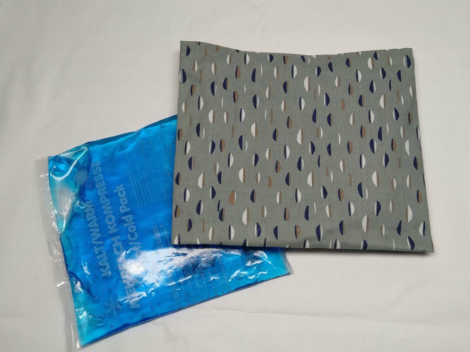 Beulentröster Kalt-/Warmkompresse Kühlakku Mit Stoffhülle Beulentröster Kalt-/Warmkompresse Kühlakku Mit Stoffhülle von Etsy - peppaKus