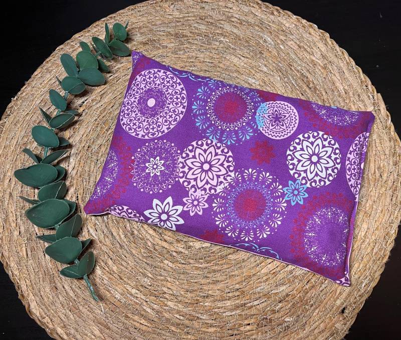 Kirschkernkissen, Wärmekissen, Körnerkissen, Wärmetherapie, Kältetherapie, Mikrowelle, Handmade With Love, Ornamente, Blumen, Lila, Geschenk Kirschkernkissen, Wärmekissen, Körnerkissen, Wärmetherapie, Kältetherapie, Mikrowelle, Handmade With Love, Ornamente, Blumen, Lila, Geschenk von Etsy - pinkbowKristinchen