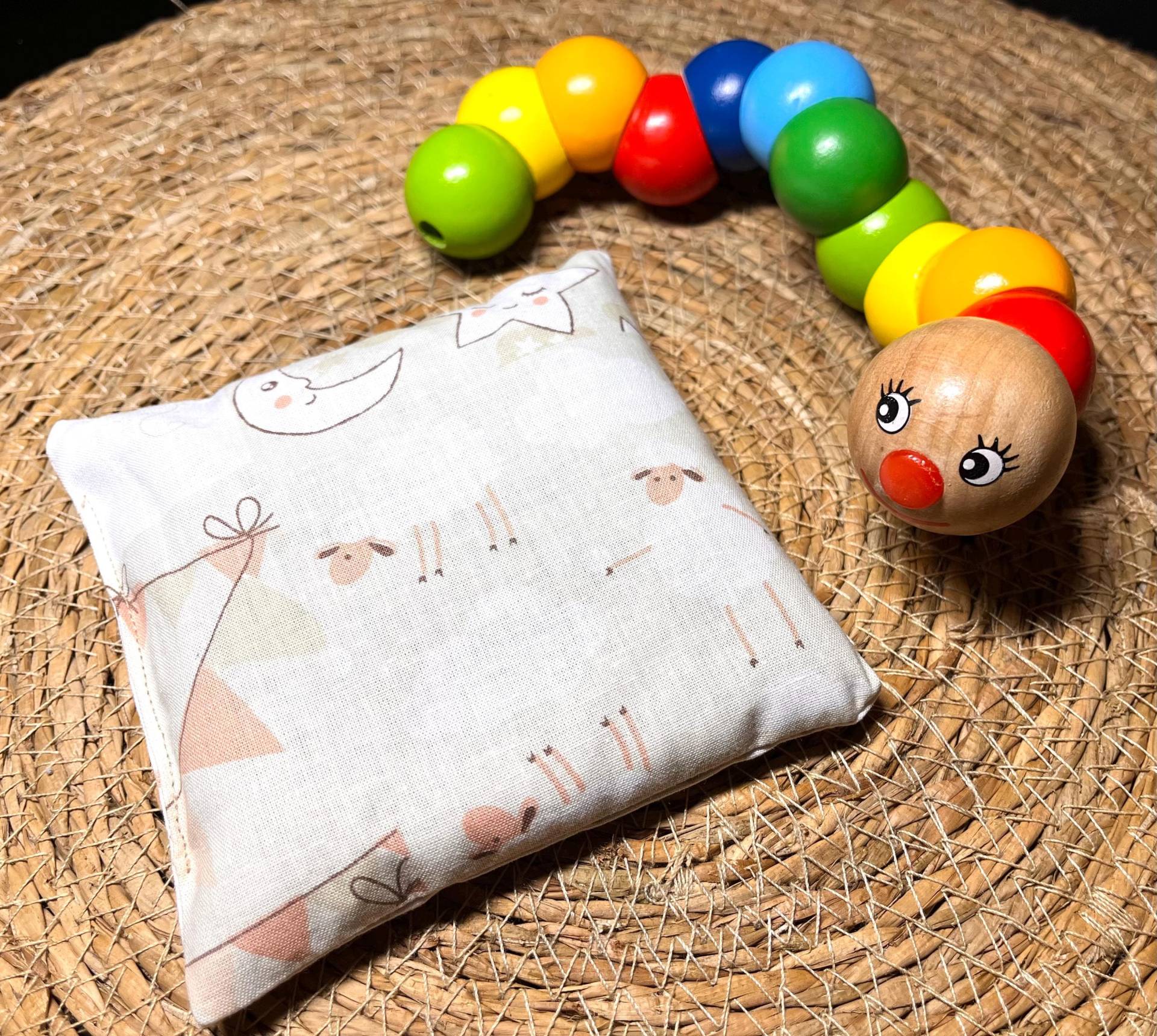 Rapssamenkissen Baby, Wärmekissen, Körnerkissen, Wärme, Mikrowelle, Handmade With Love, Geburt, Geschenk, Schäfchen, Sterne, Mond, Beige Rapssamenkissen Baby, Wärmekissen, Körnerkissen, Wärme, Mikrowelle, Handmade With Love, Geburt, Geschenk, Schäfchen, Sterne, Mond, Beige von Etsy - pinkbowKristinchen