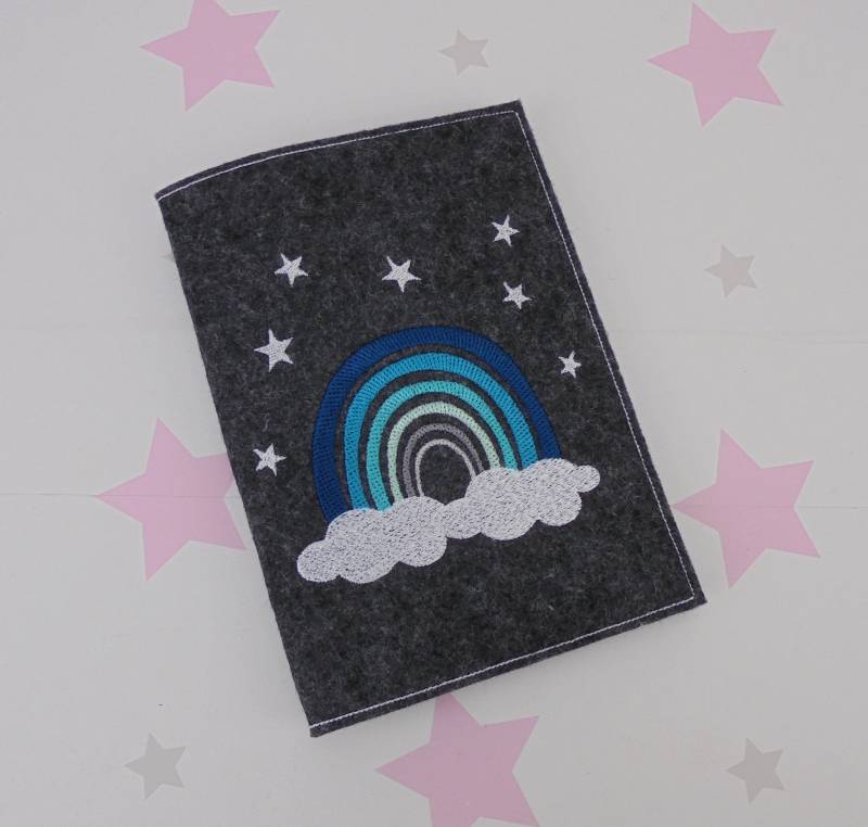 Pinkesterne Mutterpasshülle Regenbogen + Sterne Mamipass Filz Schutzhülle Handmade Pinkesterne Mutterpasshülle Regenbogen + Sterne Mamipass Filz Schutzhülle Handmade von Etsy - pinkeSterne