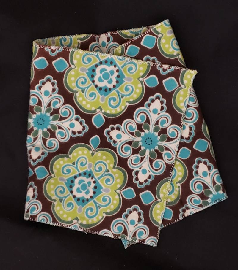 Spucktuch - Geometrisch/Fest von Etsy - practicalsewing