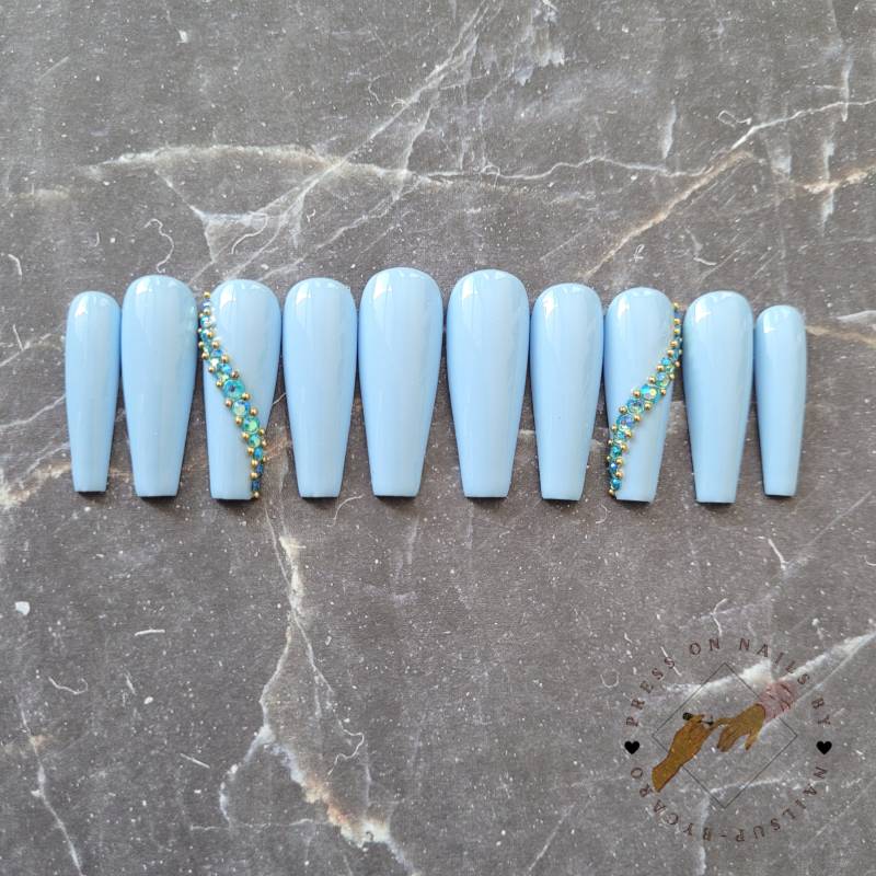 Baby Blue Rhinestones - Press On Nails Long Ballerina Baby Blue Rhinestones - Press On Nails Long Ballerina von Etsy - pressonsbycaro
