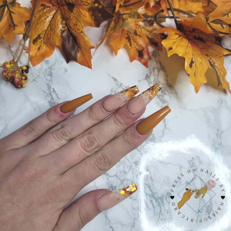 Fall Is Typing - Press On Nails Long Ballerina Fall Is Typing - Press On Nails Long Ballerina von Etsy - pressonsbycaro