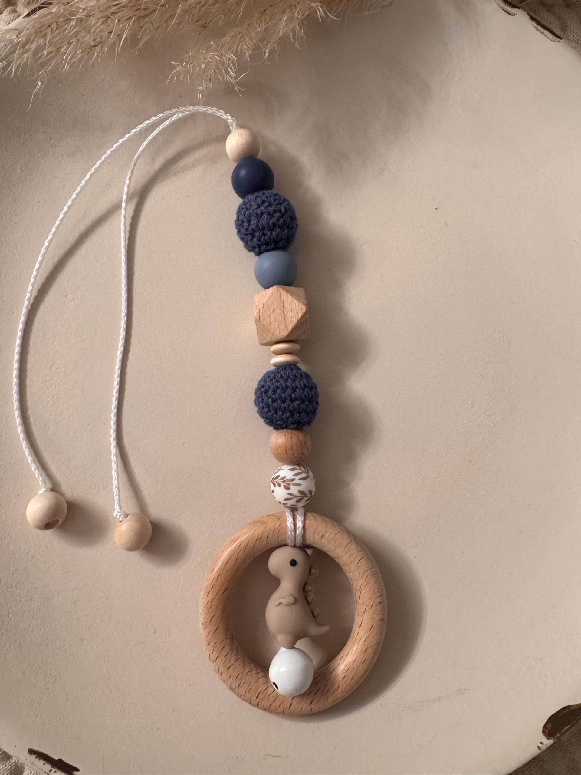 Babyschalenanhänger Mit Dino | Maxi Cosi Anhänger Für Jungen Handgemacht Babyschalenanhänger Mit Dino | Maxi Cosi Anhänger Für Jungen Handgemacht von Etsy - prettylittleJeMa