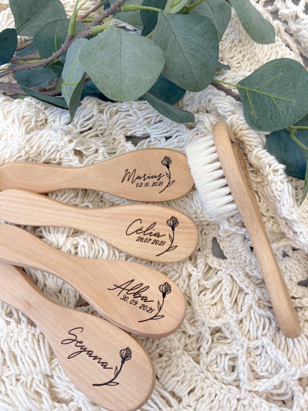 Personalisierte Babyhaarbürste Aus Holz - Geschenkidee Zur Geburt Anpassbare Weiche Borstenbürste Mit Vornamen Geschenk Taufe von Etsy - prettylittlestore83