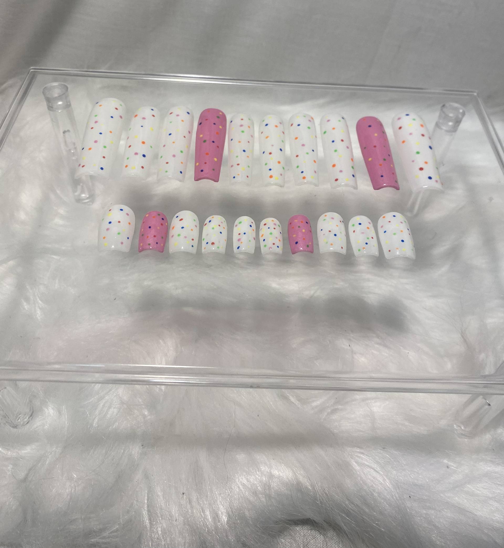 Mommy & Me Press On Nails Mit Zirkus Tier Cookie Design Und Stimmungswechsel Akzent Nagel Passendes Set Für Mutter Kind Liebe Gemacht Mommy & Me Press On Nails Mit Zirkus Tier Cookie Design Und Stimmungswechsel Akzent Nagel Passendes Set Für Mutter Kind Liebe Gemacht von Etsy - pureessencenails