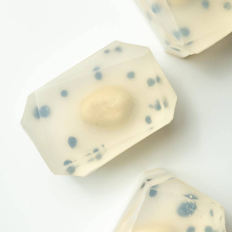 Handgemachte Kokosöl Seife Mit Jasmin Und Patschuli von Etsy - rainydayhello