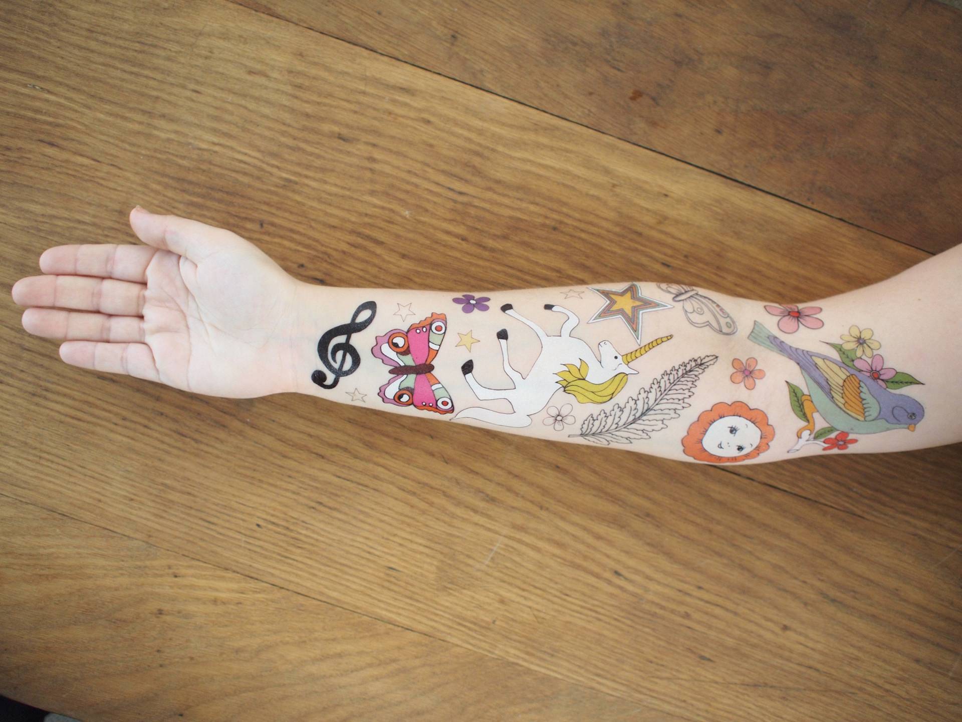 Einhorn Floral Temporäre Tattoos Mit Hübschen Vogelblumen Und Sternen, A5 Temporäres Tattoo-Bogen, Für The Pool Einhorn Floral Temporäre Tattoos Mit Hübschen Vogelblumen Und Sternen, A5 Temporäres Tattoo-Bogen, Für The Pool von Etsy - rosiewonders