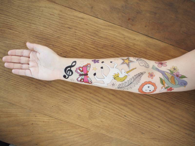 Einhorn Floral Temporäre Tattoos Mit Hübschen Vogelblumen Und Sternen, A5 Temporäres Tattoo-Bogen, Für The Pool von Etsy - rosiewonders