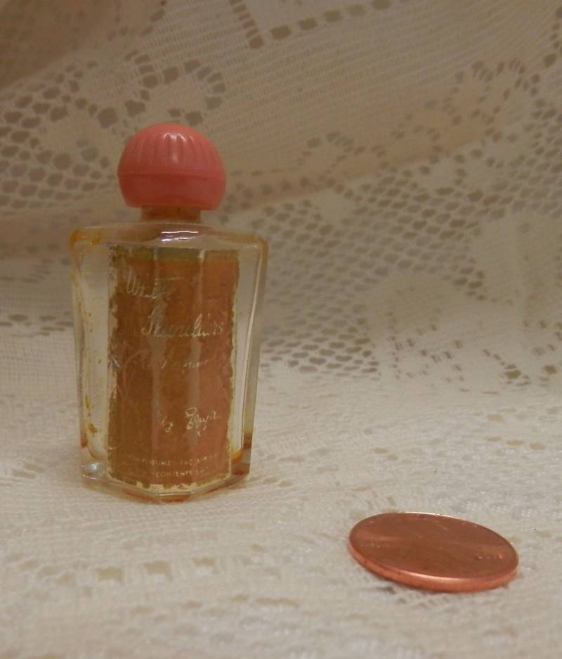 Handtasche Größe Flasche Von White Shoulders Parfume Evyan 1945 Handtasche Größe Flasche Von White Shoulders Parfume Evyan 1945 von Etsy - sallys4025