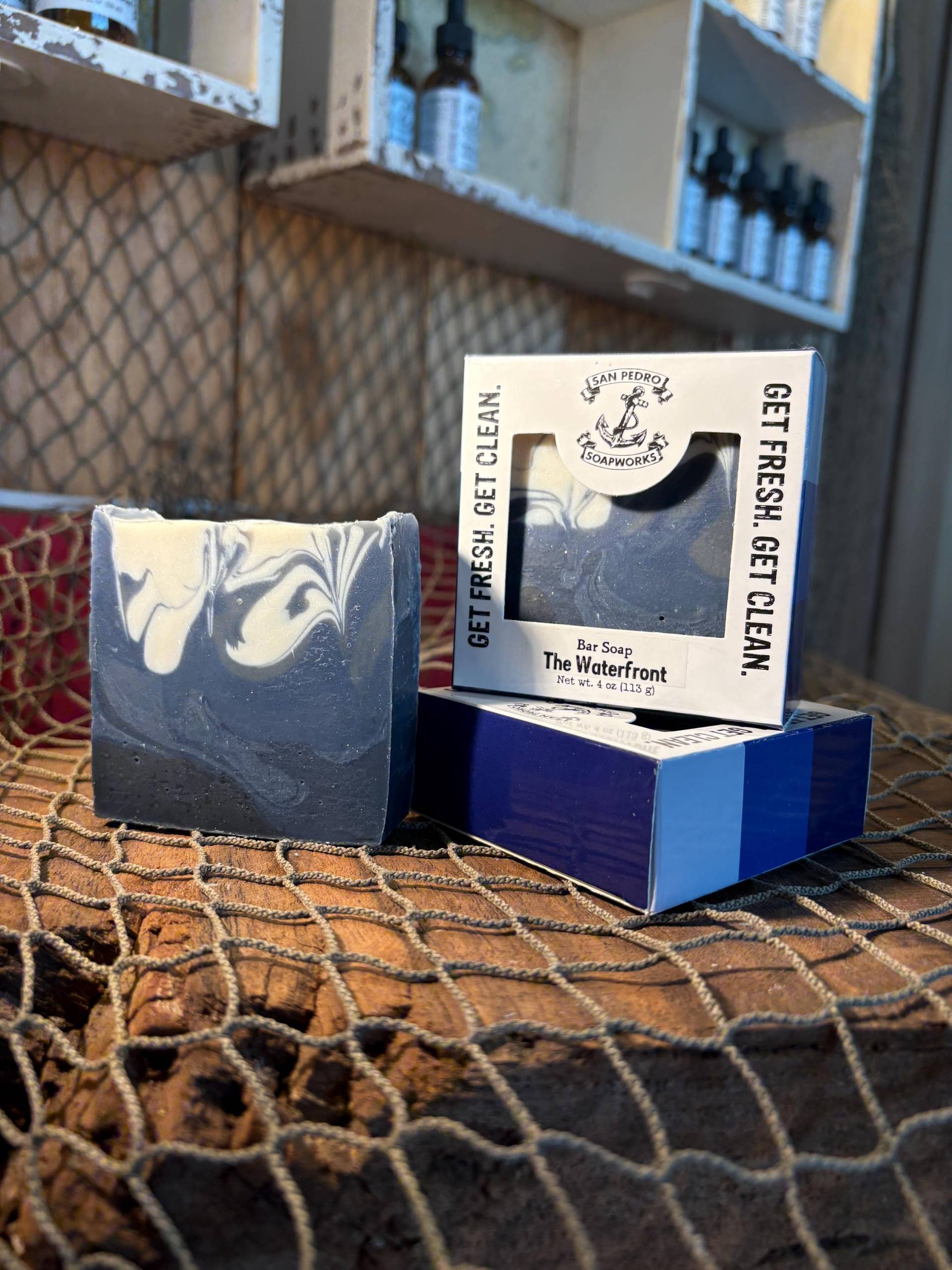 Die Waterfront Kaltprozess-Seife Die Waterfront Kaltprozess-Seife von Etsy - sanpedrosoapworks