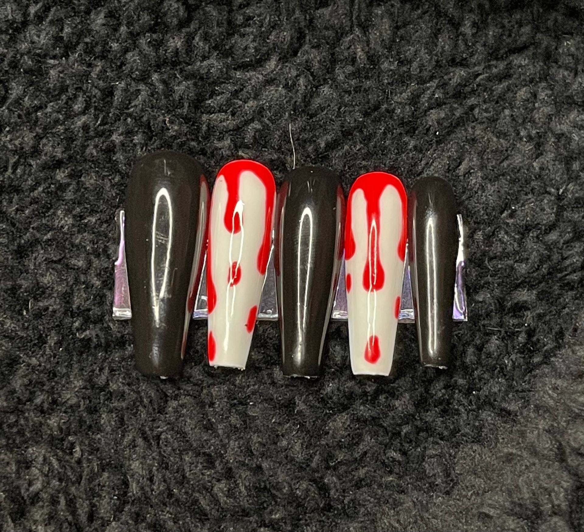 Halloweennägel | Roter Tropf Halloweennägel | Roter Tropf von Etsy - sarahscustomnailshop