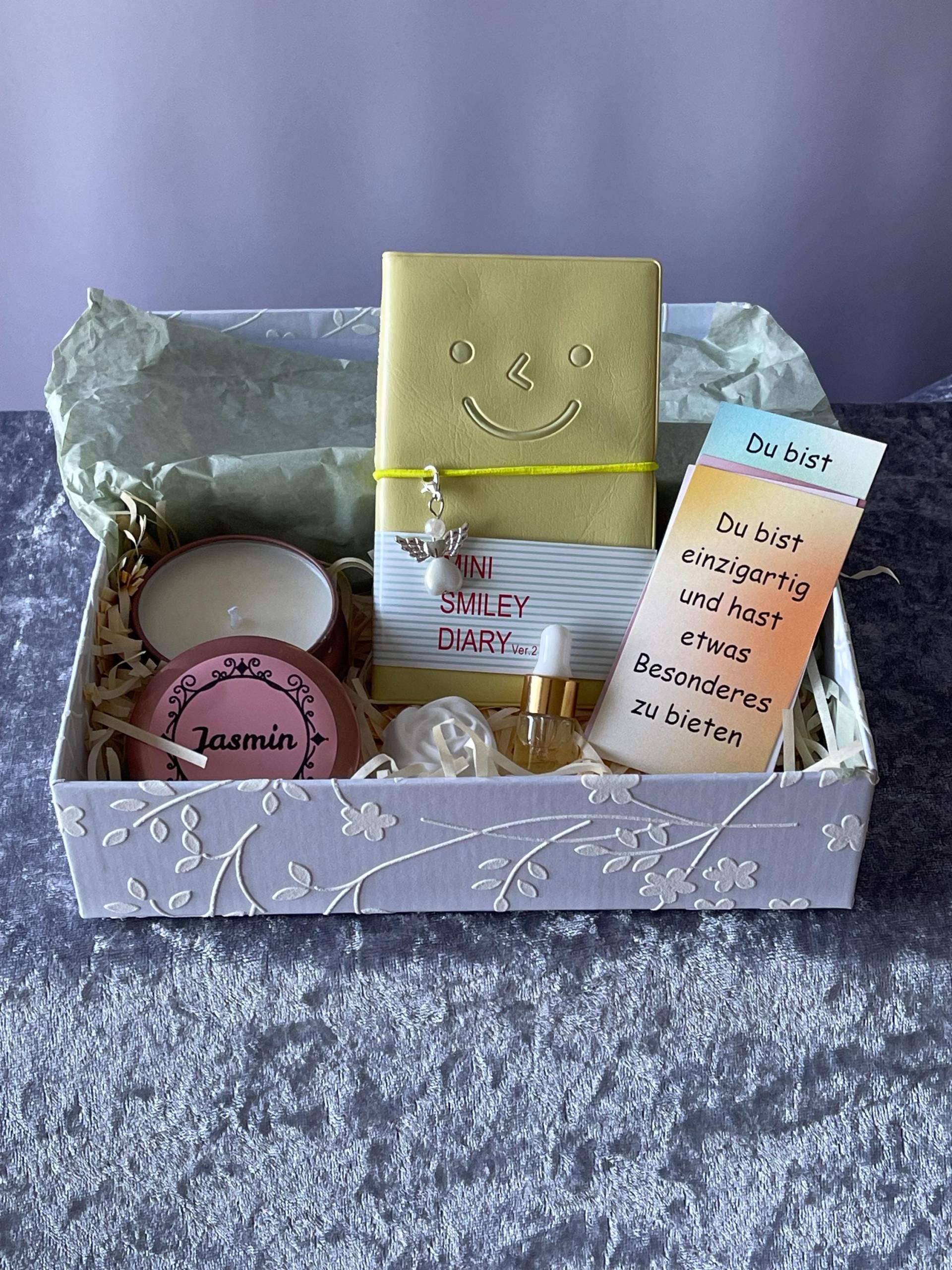 Personalisierte Achtsamkeits Geschenkbox Frauen - Selfcare Box Mit Duftkerze, Duftöl, Notizbuch & Affirmationskarten Geschenk Entspannung von Etsy - sarastyleshop