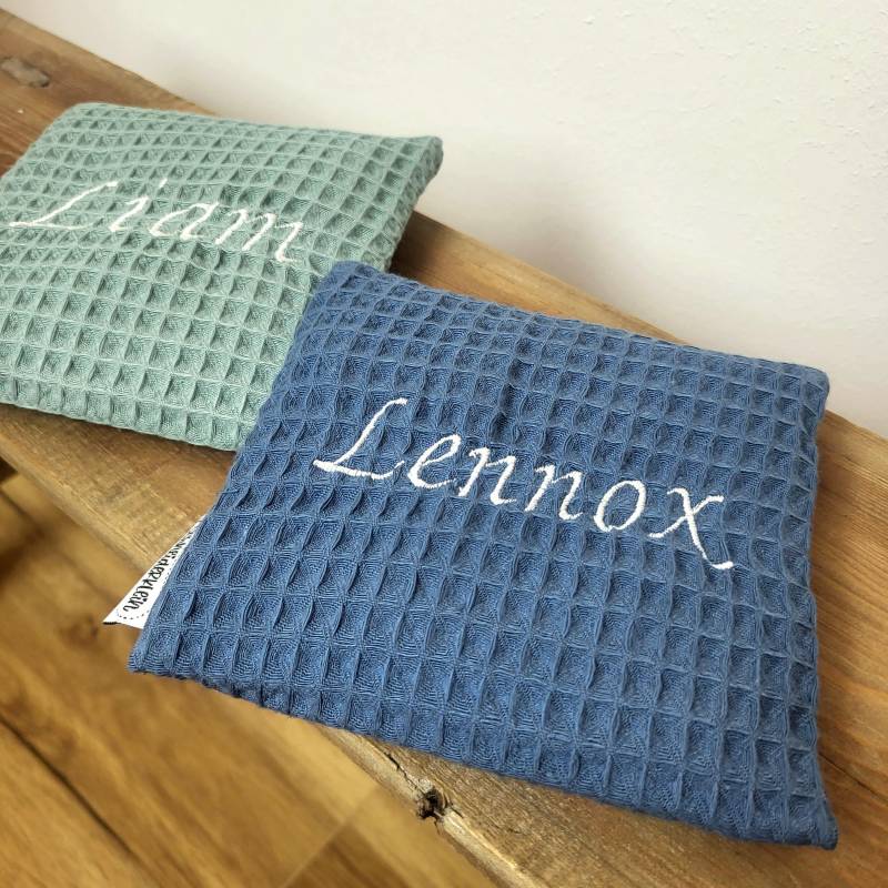 Wärmekissen Mit Namen, Geschenkidee Weihnachten, Personalisiertes Geschenk, Körnerkissen Baby, Traubenkernkissen Kinder Wärmekissen Mit Namen, Geschenkidee Weihnachten, Personalisiertes Geschenk, Körnerkissen Baby, Traubenkernkissen Kinder von Etsy - schneiderklein